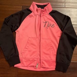 Nike Sweatshirt Girls Black/Pink Sports Outdoor Style  Size 6x/L